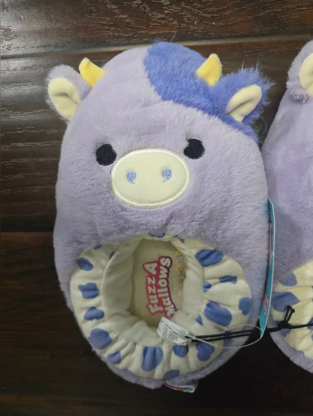 NWT Squishmallow Girls Fuzz A Mallow Size 4-5 Slipper Shoe